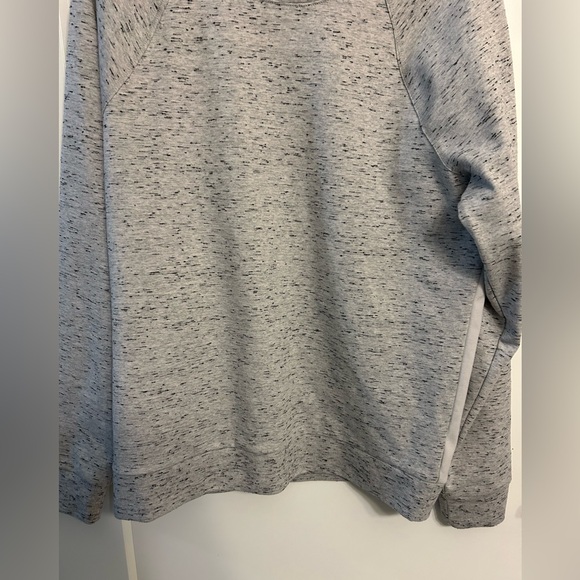 VINCE Heathered Gray Crewneck - Picture 4 of 9